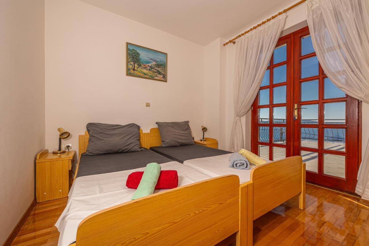 Apartments Francoise Crikvenica Exterior foto