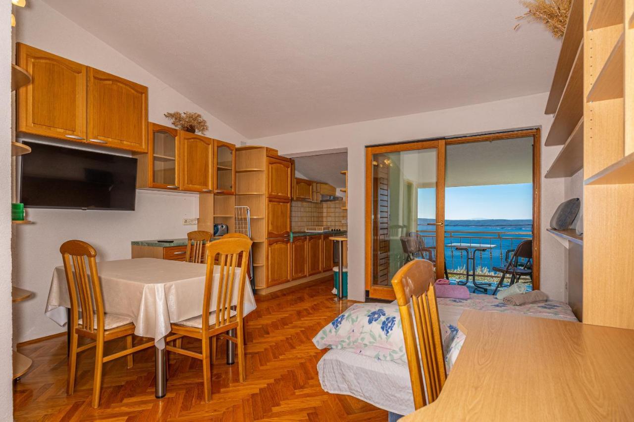 Apartments Francoise Crikvenica Exterior foto