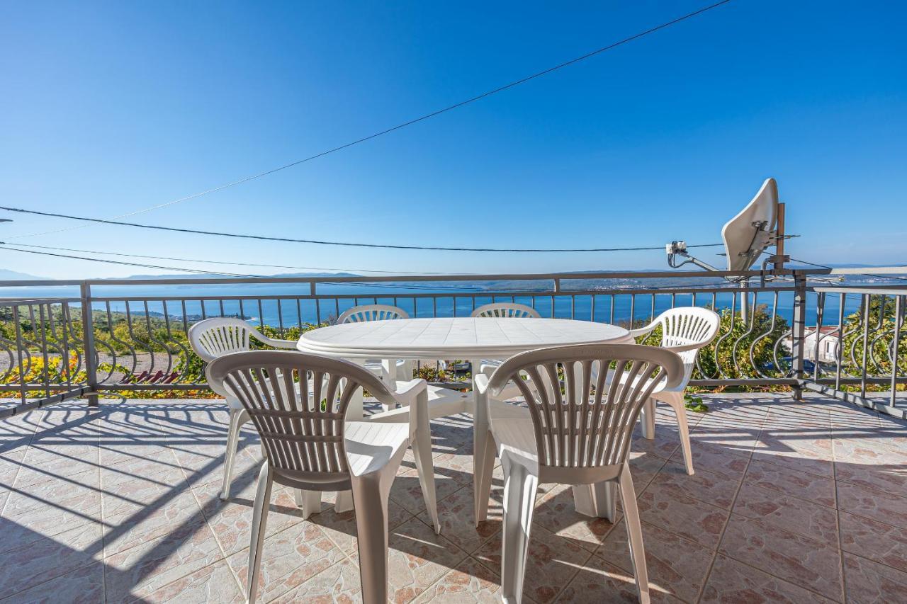 Apartments Francoise Crikvenica Exterior foto