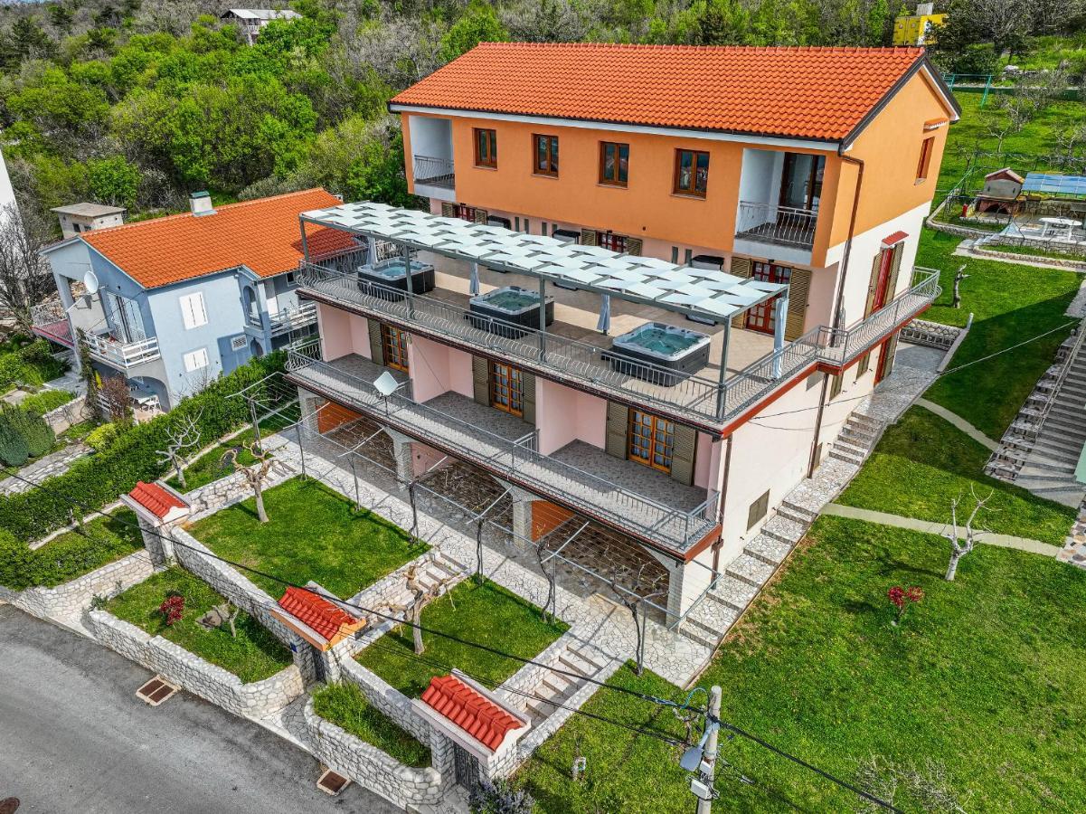 Apartments Francoise Crikvenica Exterior foto