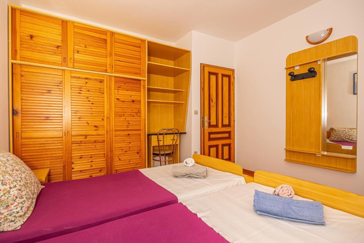 Apartments Francoise Crikvenica Exterior foto