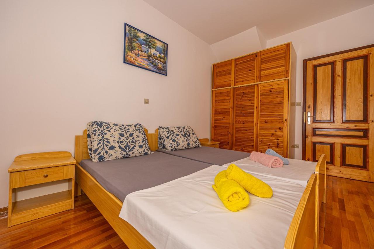 Apartments Francoise Crikvenica Exterior foto
